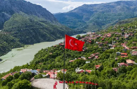 Erzincan Gezi Rehberi: Doğal Güzellikleri ve Tarihiyle Keşfedilecek Şehir