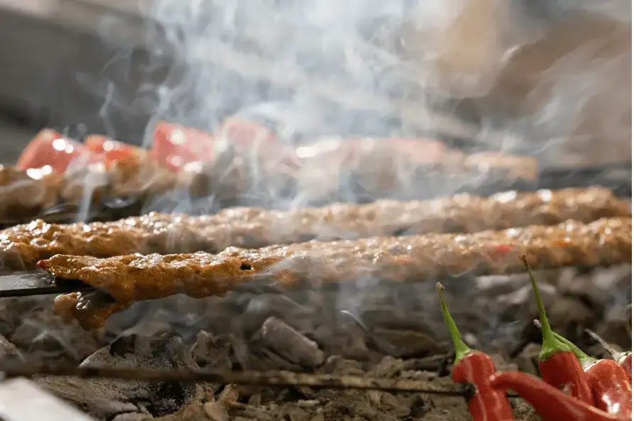 Adana’da Ne Yenir? Sizin İçin 10 Lezzetli Adana Yemekleri Listeledik
