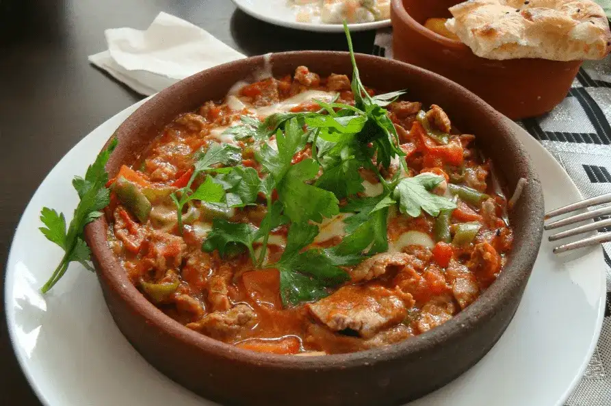 Aksaray’da Ne Yenir? Sizin İçin 10 Lezzetli Aksaray Yemekleri Listeledik