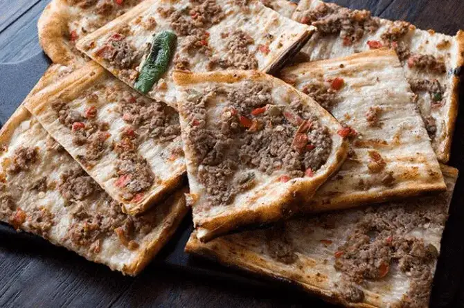 Konya’ da Ne Yenir? Sizin İçin 10 Lezzetli Konya Yemekleri Listeledik