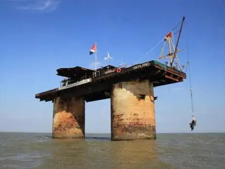 Dünyanın En Küçük Ülkesi: Sealand