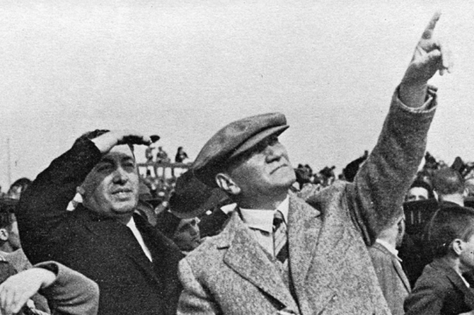 Atatürk'ün Sevdiği Şarkılar Atatürk'ün Sevdiği Şarkılar