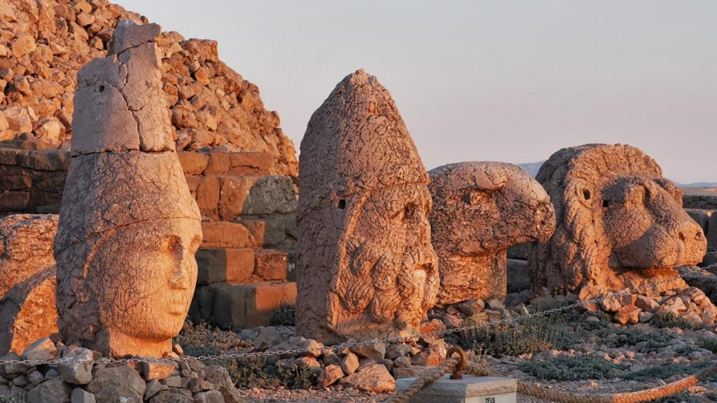 adiyaman-nemrut-dagi